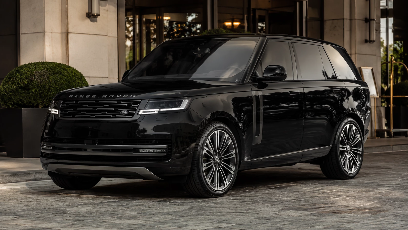 Black Range Rover executive chauffeur vehicle available on request